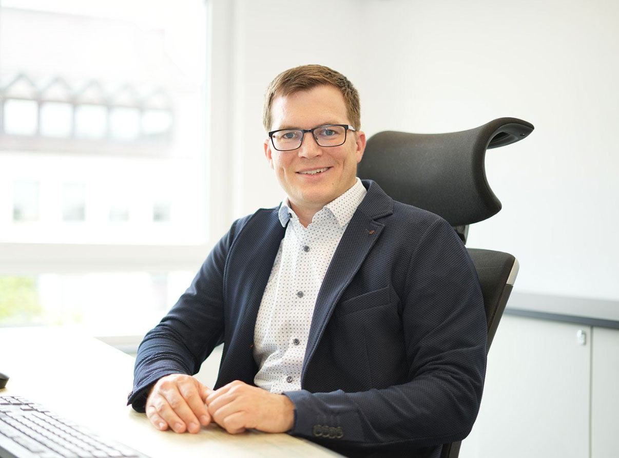 Dr. Andreas Wild